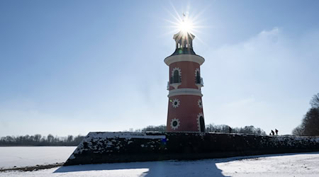 Am Wochenende wird winterliches Wetter in Sachsen erwartet. (Archivbild) / Foto: Sebastian Kahnert/dpa