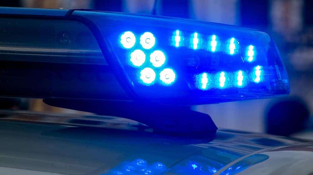 A 19-year-old was seriously injured in an accident south of Leipzig. (Symbolic photo) / Photo: Klaus-Dietmar Gabbert/dpa-Zentralbild/dpa