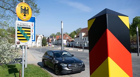 Die Staatsanwaltschaft hat Anklage gegen einen mutmaßlichen Schleuser erhoben. (Archivbild) / Foto: Sebastian Kahnert/dpa