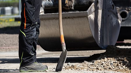 Der Bauleiter eines Chemnitzer Unternehmens ist wegen Bestechlichkeit angeklagt. (Symbolbild) / Foto: Hannes P. Albert/dpa