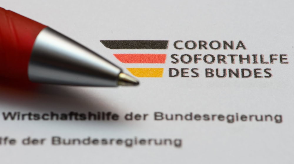 The BSW criticizes the handling of reclaims of corona aid. (Symbolic image) / Photo: Robert Michael/dpa-Zentralbild/dpa