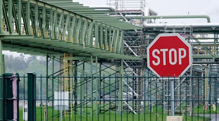 Die Sorge um die Zukunft ostdeutscher Standorte des US-Chemiekonzerns Dow - wie hier im sächsischen Böhlen - ist groß. (Archivbild) / Foto: Sebastian Willnow/dpa