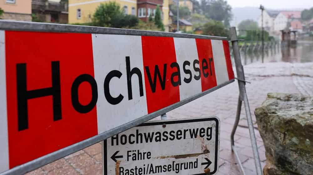 Überschwemmungen und andere Naturgefahren richten viele Schäden an. (Archivbild) / Foto: Jan Woitas/dpa