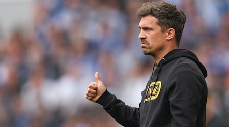 Dynamo Dresden coach Thomas Stamm wants to seize the chance of promotion in Mannheim. / Photo: Friso Gentsch/dpa