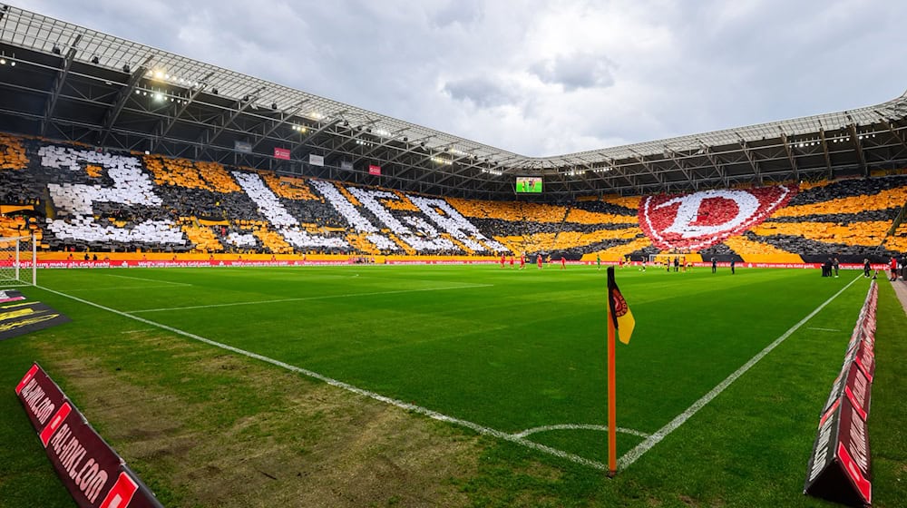 Ab in die 2. Liga: Dresden verabschiedet sich mit Sieg. / Foto: Robert Michael/dpa