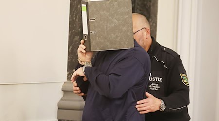 Der BGH hat das Mord-Urteil gegen den Ehemann bestätigt (Archivbild). / Foto: Bodo Schackow/dpa