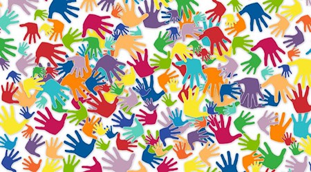 Volunteer Leipzig hands: Nine committed Leipzig residents received the badge of honor for their services in the social, cultural or political field / Symbolic image: © pixabay.com (