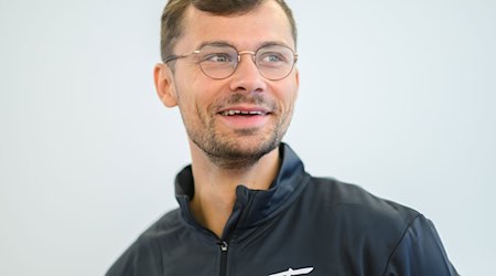 Fabian Strauß soll Göttingens Basketballer zurück in die Erste Liga führen. / Foto: Robert Michael/dpa