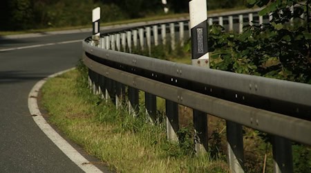 Symbolbild Verkehrsunfall / pixabay Monsterkoi