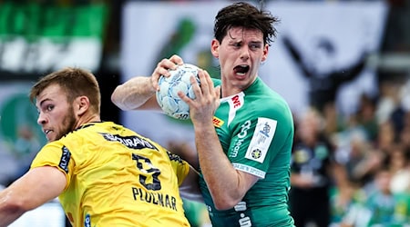 El jugador del Leipzig Simon Ernst (d) se ha lesionado la rodilla / Foto: Jan Woitas/dpa