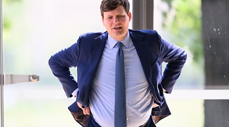 Sakski krajny sejm je imunitu kultusoweho ministra Conrada Clemensa zběhnył. / Foto: Robert Michael/dpa
