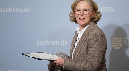 Nowa přihotowana směrnica podpěruje ludźi na wsach a městačkach při wuhotowanju swojeje domizny, rjekny Regina Kraushaar (CDU), ministerka za infrastrukturu a wuwiće kraja. (Archivbild) / Foto: Sebastian Kahnert/dpa