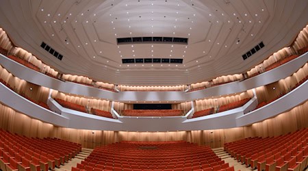 Kulturny palast je městno mnohich koncertow na Drježdźanskich hudźbnych swjedźenskich hrach (archiwny wobraz).  / Foto: Robert Michael/dpa