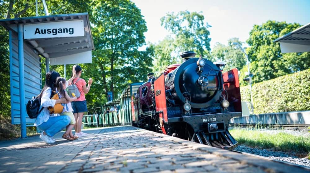 Die Parkeisenbahn unter Dampf. Foto: SBG