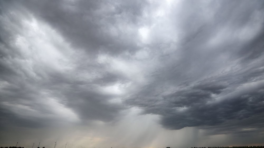 In den nächsten Tagen sind in Sachsen Gewitter vorhergesagt. (Archivbild) / Foto: Jan Woitas/dpa