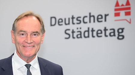 Städtetagspräsident Jung: Sondervermögen zügig umsetzen / Foto: Julian Stratenschulte/dpa