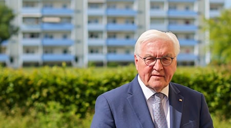 Tras tres días en el cargo en Delitzsch, Steinmeier presenta con entusiasmo la ciudad y la región / Foto: Jan Woitas/dpa