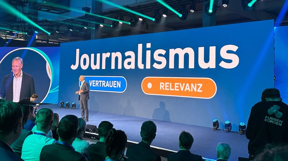 Image of Thomas Düffert, CEO Madsack, at the opening speech of The Future of German Media Summit (Image: Thomas Wolf)