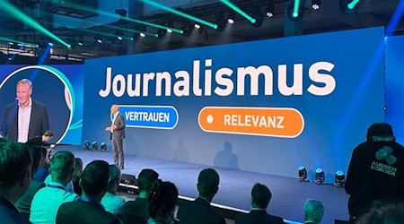 Image of Thomas Düffert, CEO Madsack, at the opening speech of The Future of German Media Summit (Image: Thomas Wolf)