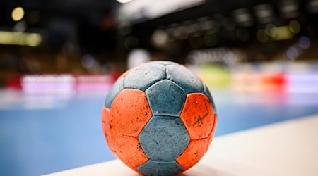 Zwickau besiegt Leverkusen mit 24:20. / Foto: Tom Weller/dpa