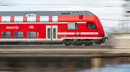 The renovation work at the train station in Hoyerswerda has been delayed by a year. / Photo: Robert Michael/dpa