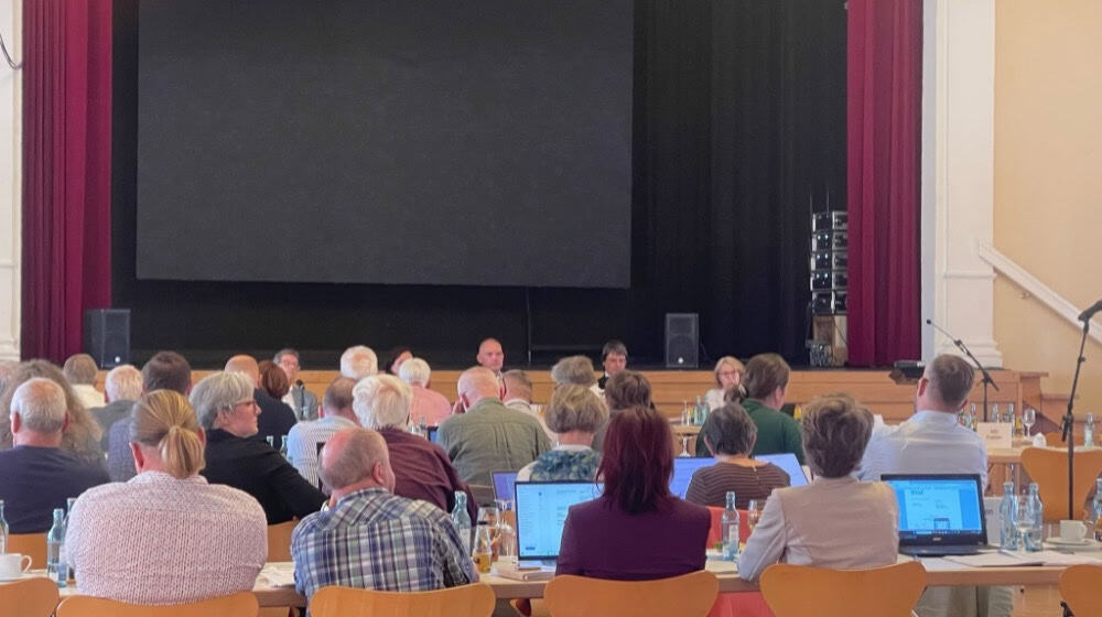 Blick in den Kreistag am Donnerstag in der Börse Coswig. Foto: Mallek