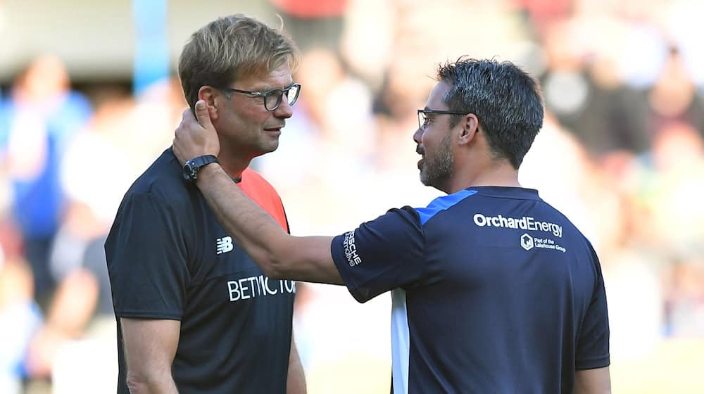 Der ehemalige Liverpool-Trainer Jürgen Klopp wird David Wagner, einst Coach bei Huddersfield Town, nun öfters sehen bei RB Leipzig. / Foto: picture alliance / Dave Howarth/PA Wire/dpa