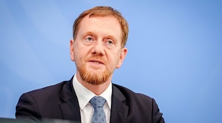 «Jetzt kommt es darauf an, dass die Mittel unbürokratisch, zielgerichtet und schnell vor Ort ankommen – zum Nutzen der Menschen in unserem Land», betonte Kretschmer. (Archivfoto) / Foto: Kay Nietfeld/dpa