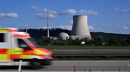 The Saxon state parliament has controversially discussed plans for a nuclear power plant in the Czech Republic. (Symbolic image) / Photo: Felix Hörhager/dpa