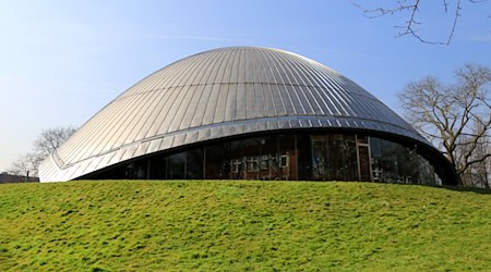 Das Planetarium Bochum bringt am 5. Juli den Weltraum zum Klingen. (Archivbild)  / Foto: picture alliance / dpa