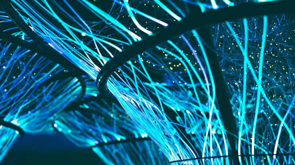 Ohne stabile Netze kein Fortschritt – Infrastruktur entscheidet über Teilhabe. / Bild von Georgie Devlin auf Pixabay.com