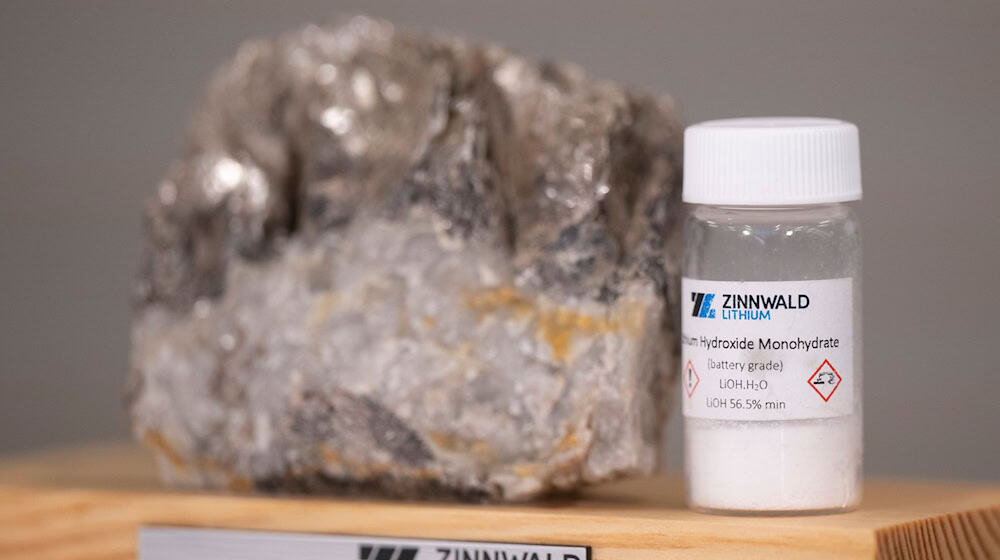 Eine vorläufige Machbarkeitsstudie bestätigt Pläne zum Abbau von Lithium in Zinnwald (Archivbild).  / Foto: Sebastian Kahnert/dpa