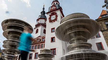 Chemnitz, together with Plauen, performs best in the Saxony comparison. (Symbolic image) / Photo: Hendrik Schmidt/dpa