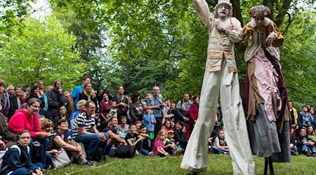 Theater in the open air: the international street theater festival will take place in Görlitz over three days from Thursday. (Archive photo) / Photo: Monika Skolimowska/dpa