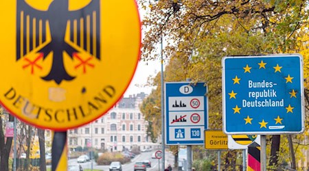 Deutsch-polnische Grenze in Görlitz (Archiv). Aus Polen und Tschechien pendeln viele Arbeitnehmerinnen und Arbeitnehmer nach Sachsen. / Foto: picture alliance / Monika Skolimowska/dpa-Zentralbild/ZB