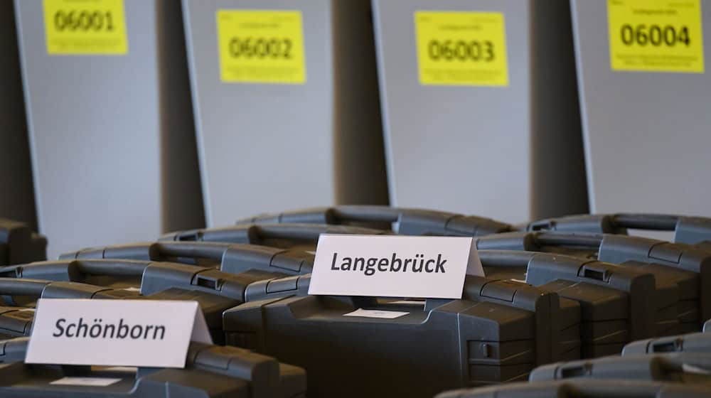 In Langebrück waren manipulierte Stimmzettel aufgetaucht.  / Foto: Robert Michael/dpa