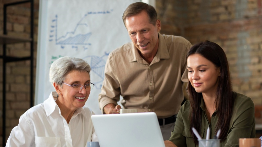 Digitale Zukunft gemeinsam gestalten – Niedersachsen verbindet Generationen. / Foto: freepik.com