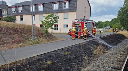 Der Bahndammbrand in Moritzburg. Foto: Feuerwehr Moritzburg