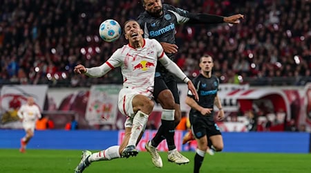 Laut «Abendblatt» beim HSV im Gespräch: Leipzigs Stürmer Yussuf Poulsen (l)   / Foto: Jan Woitas/dpa