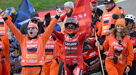 Marc Márquez likes to cheer at the Sachsenring / Photo: Robert Michael/dpa