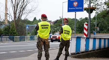 Zu Verkehrsproblemen haben die Grenzkontrollen nicht geführt.  / Foto: Sebastian Kahnert/dpa