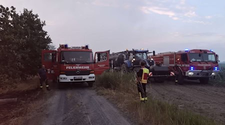 Der Präsident der Landesdirektion Sachsen besuchte am Donnerstag die beiden verletzten Feuerwehrmänner. Foto: Freiwillige Feuerwehr Bloßwitz