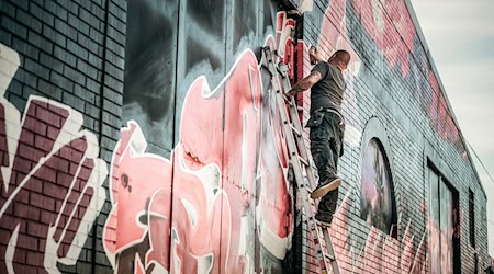 Symbolbild Graffiti / pixabay qimono