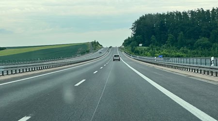 Auf der Autobahn. Foto: Ulf Mallek