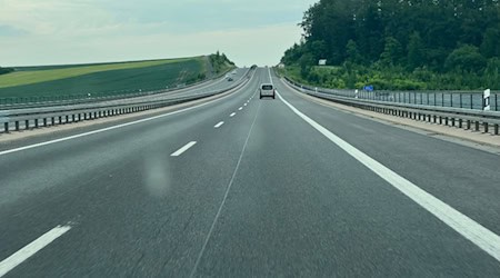 Wegen Asphaltschäden: Monatelang Bauarbeiten auf der A 72 bei Chemnitz