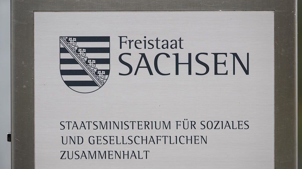 Ehrenamtlich Tätige in Sachsen erhalten weiterhin 40 Euro monatlich an Aufwandsentschädigung. Wegen der vorläufigen Haushaltsführung waren nur Teilbeträge bewilligt worden. Der Doppelhaushalt sieht nun elf Millionen Euro jährlich vor, sodass die bisher übliche Pauschale aus den Vorjahren weiter ausgezahlt werden kann. (Archivfoto) / Foto: Robert Michael/dpa