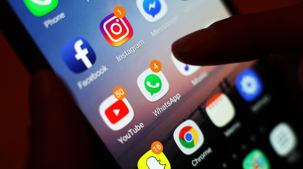 Influencer sollen den Fiskus in NRW um 300 Millionen Euro betrogen haben. (Symbolbild) / Foto: Yui Mok/PA Wire/dpa