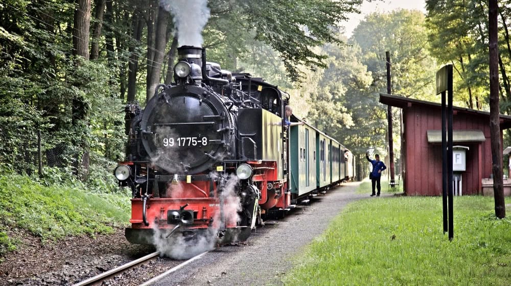 Das Fahrtenangebot der Lößnitzgrundbahn und Weißeritztalbahn wird gekürzt. Foto: Lars Neumann
