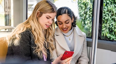 Die App mit dem schwierigen Namen auf dem Handy: Fairtiq. Foto: VVO