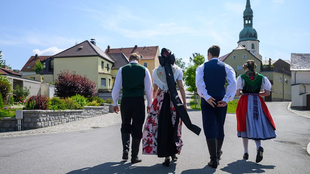 The Sorbian population has particularly strong ties to Lusatia. (Archive photo) / Photo: Robert Michael/dpa
